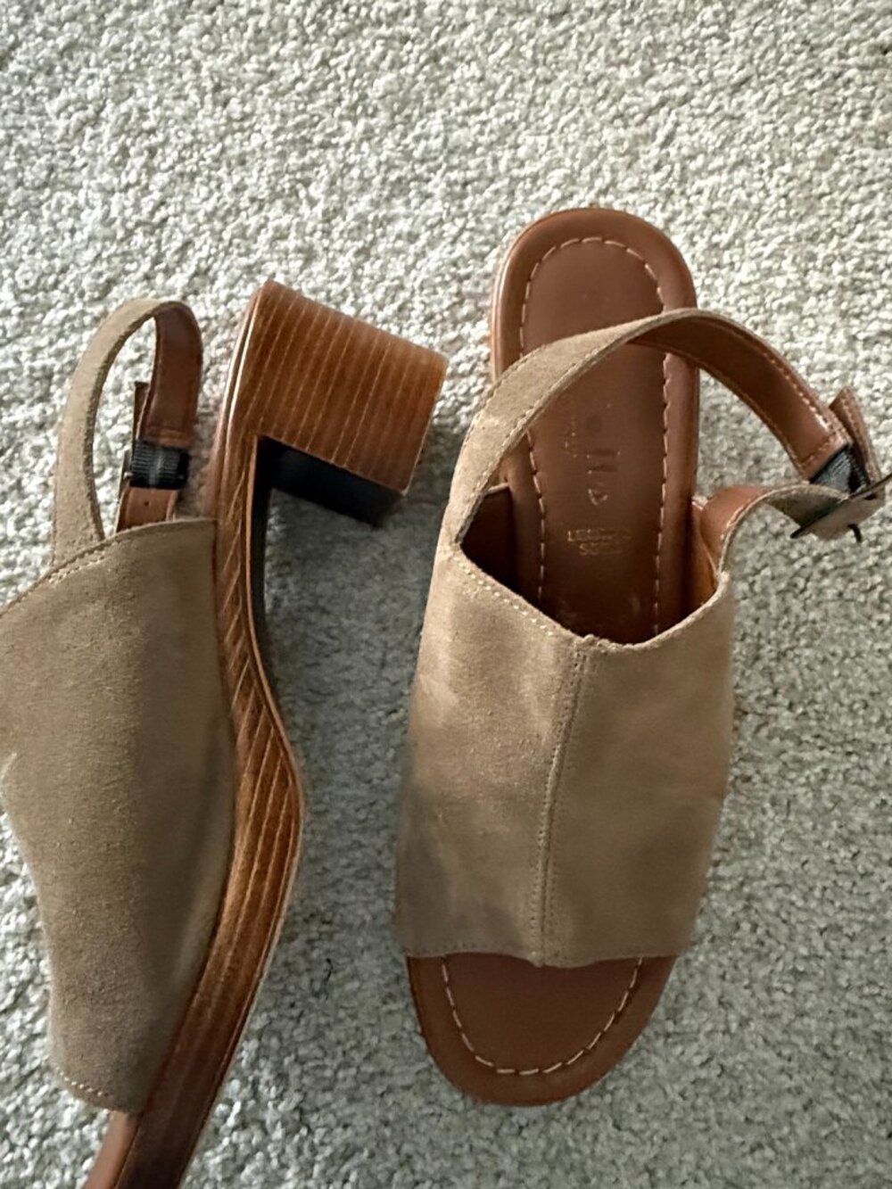EUC Mariella Italian Suede block heel sandals Size 8